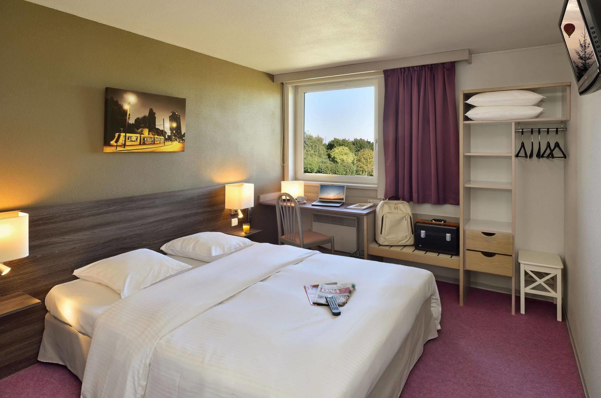 Ottmarsheim Als Hotel מראה חיצוני תמונה