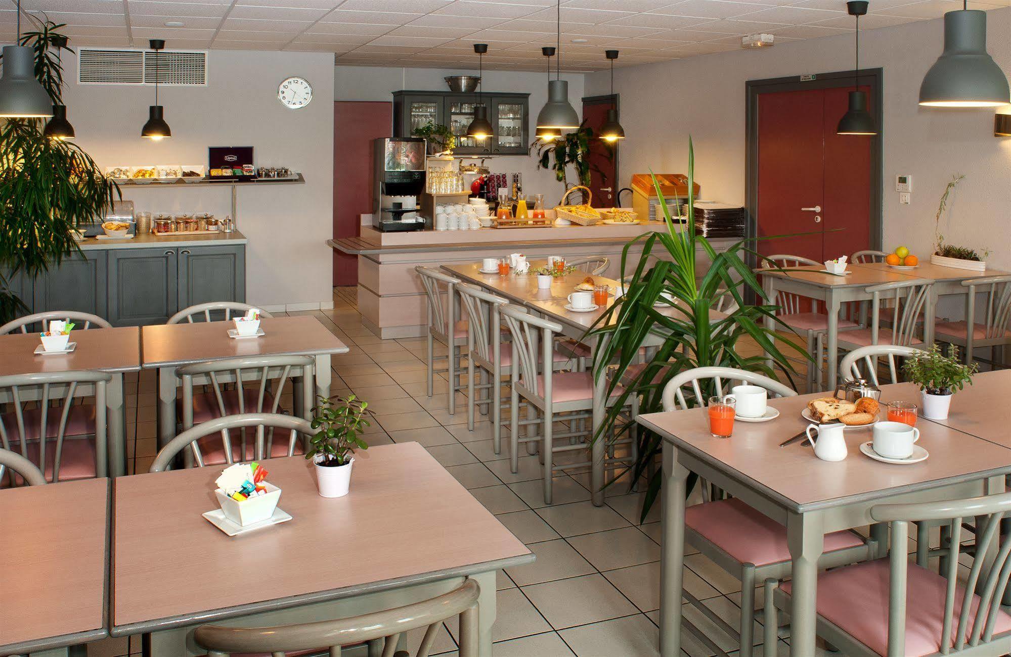 Ottmarsheim Als Hotel מראה חיצוני תמונה